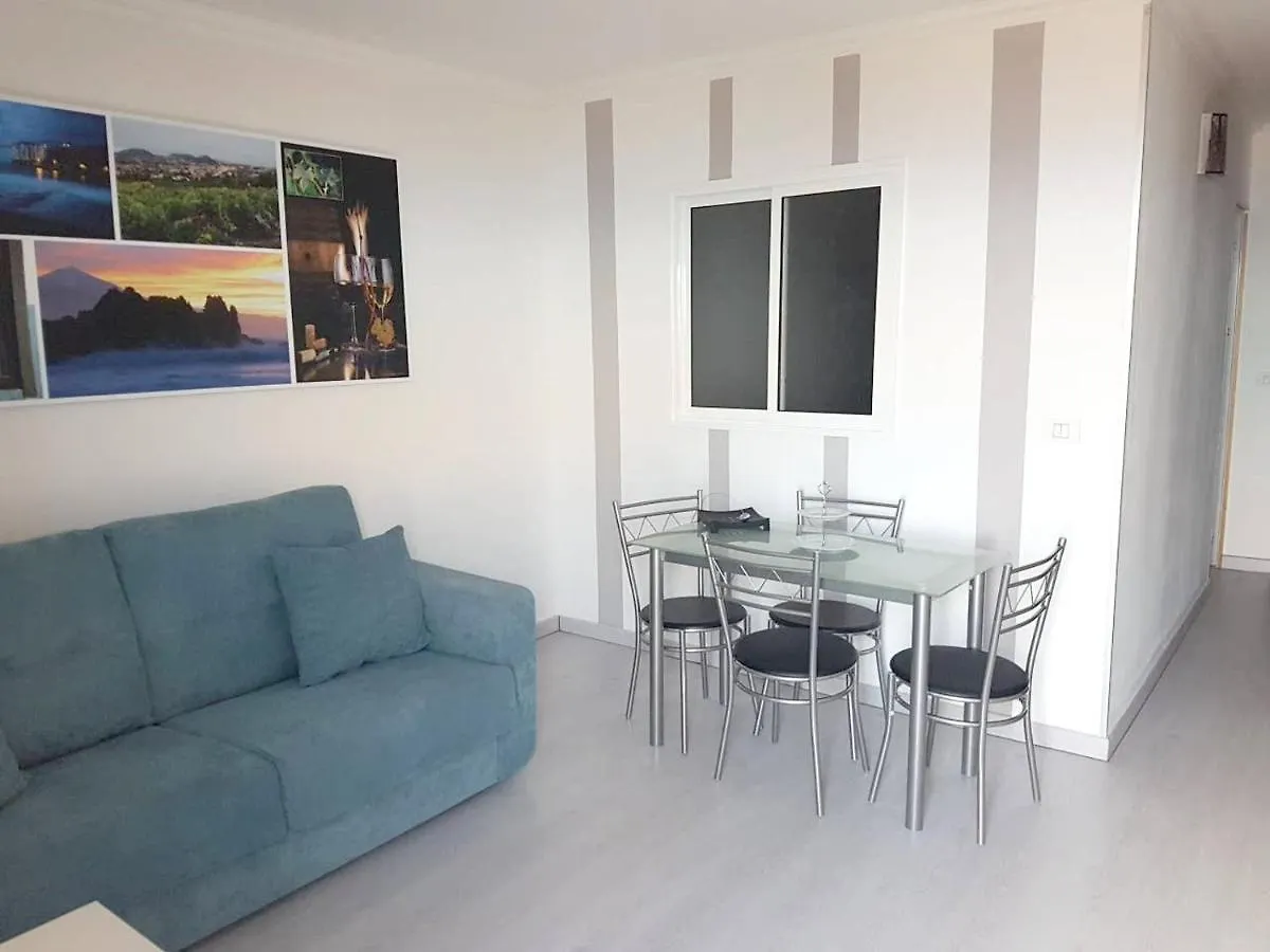 Tacoronte Seaside Apartment with Pool